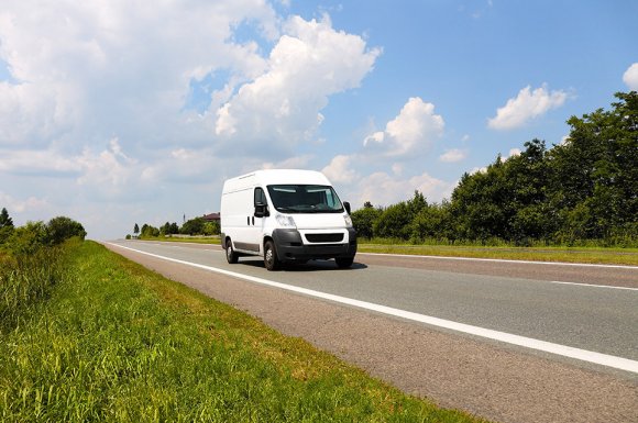 Location de camion avec hayon pour un déménagement